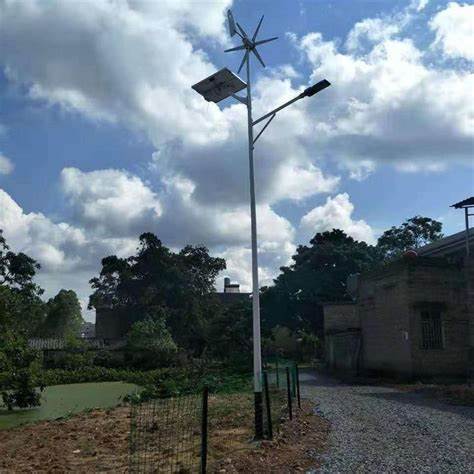 太阳能风能路灯生产厂家