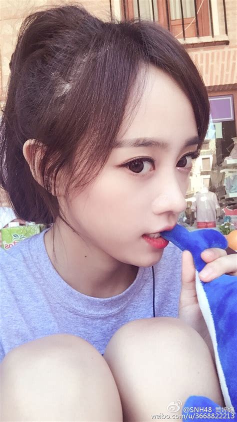 屌丝女神随意转换的婷婷图片