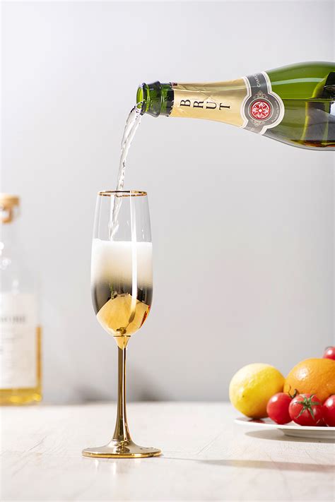 厂家创意电镀金色竖纹玻璃红酒杯香槟杯欧美家居装饰吹制水晶酒具-阿里巴巴