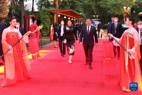 中国-中亚峰会 | 中亚五国元首夫妇出席欢迎仪式_时图_图片频道_云南网