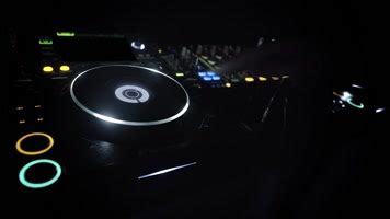 DJ现场视频 - 魔声DJ培训学校