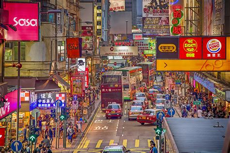 人多地少的香港如何抓住旅游回暖趋势|界面新闻