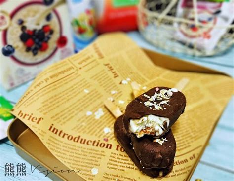 【巧克力脆皮草莓雪糕的做法步骤图】肥虾Vita_下厨房