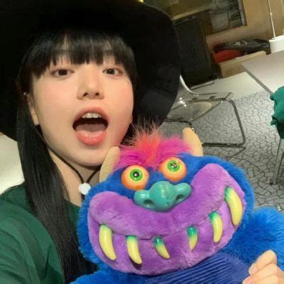 甜美女生头像笑起来的
