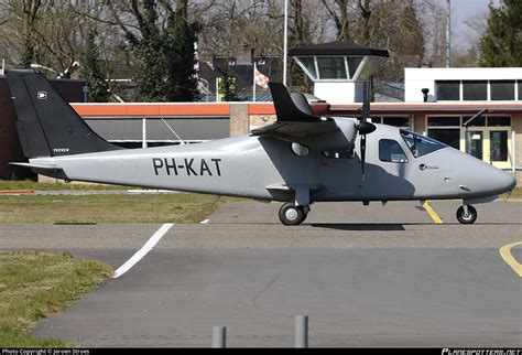 Aircraft PH-KAT (Tecnam P-2006T C/N 317) Photo by Graham Reeve (Photo ...