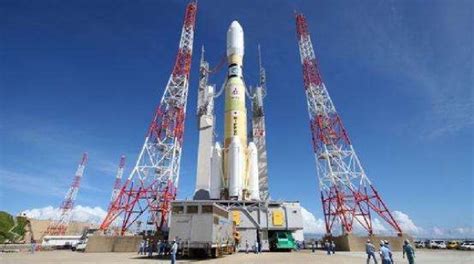 马斯克公布超重型火箭最新进展 造型科幻_凤凰网