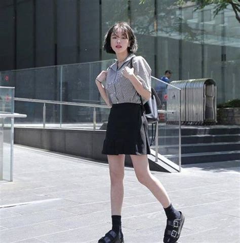 短发穿搭春甜美女生头像