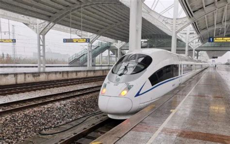 第一条高速铁路开通运营十年——京津城际开启高铁时代 | 每经网