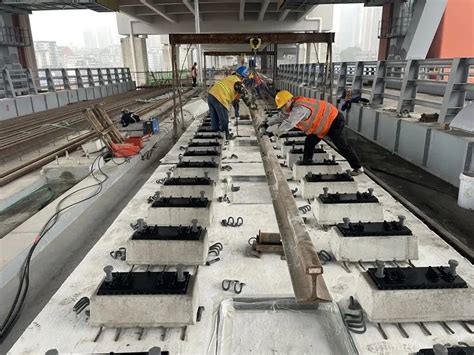 最新进展！地铁5号线一期大石坝—石桥铺段开始铺轨了_重庆市人民政府网