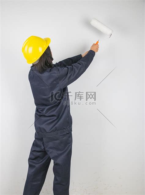 装修工人刷墙漆高清图片下载-正版图片501581682-摄图网
