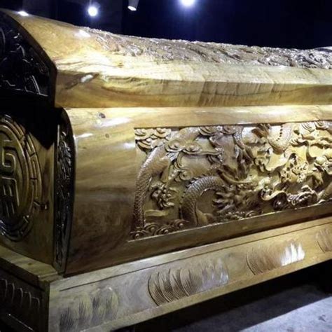 棺材一般多宽,材的详细尺寸,材长宽高是多少_大山谷图库