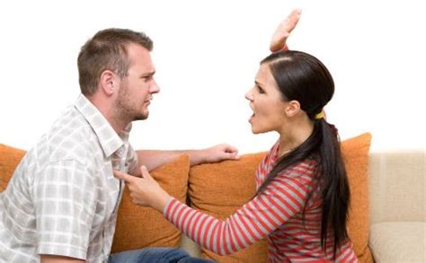 夫妻吵架后男人的心理:夫妻吵架女人通常爱胡思乱想