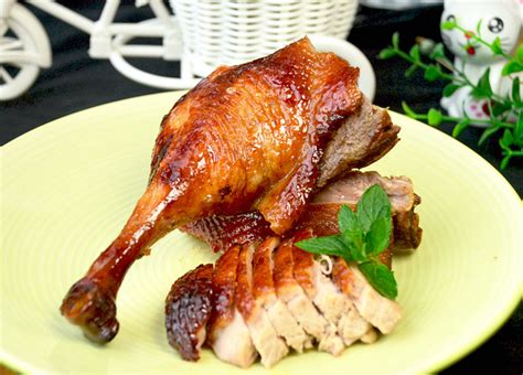 北京烤鸭（烤箱版）的做法_菜谱_豆果美食