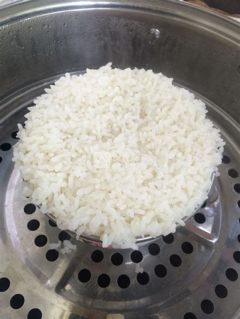 【图文】香蒸米饭的做法_香蒸米饭的家常做法_香蒸米饭怎么做好吃_做法步骤,视频_香蒸米饭-美食天下