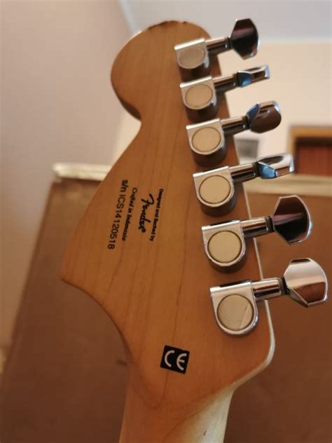 Squier Stratocaster HSS