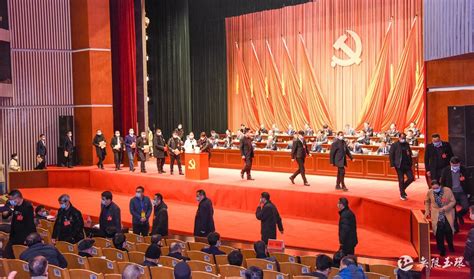 玉环市十五届五次党代会举行第二次全体会议