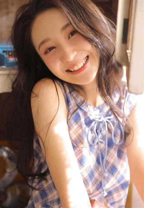 笑容很甜美女生头像图片