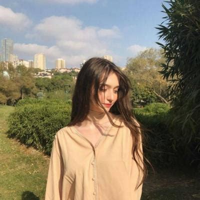 温柔外国女生头像