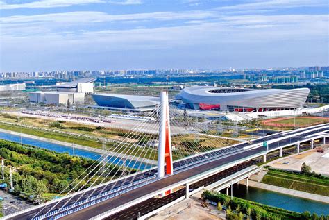 郑州高新区集中观摩重点项目建设并现场办公 - 园区动态 - 中国高新网 - 中国高新技术产业导报