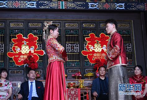 关中民俗艺术博物院里的中式婚礼_新华网陕西频道