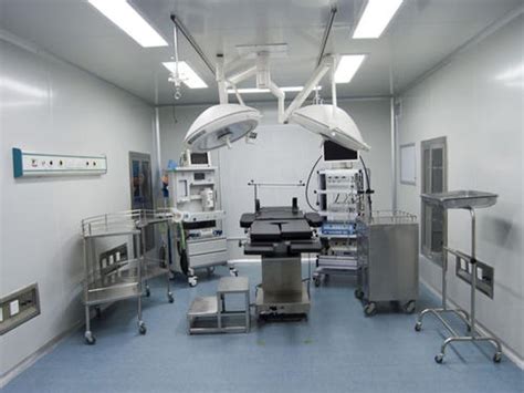 宜宾三级医院千级无菌层流手术室净化工程装修效果图 - 四川华锐净化工程公司