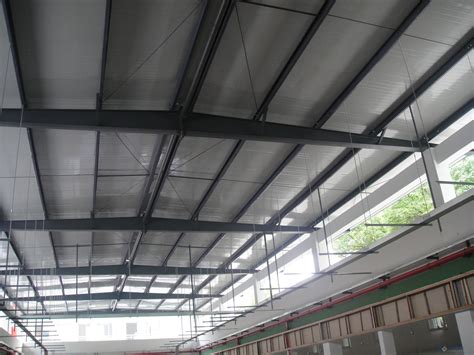 一种轻钢建筑坡屋面结构的制作方法_3