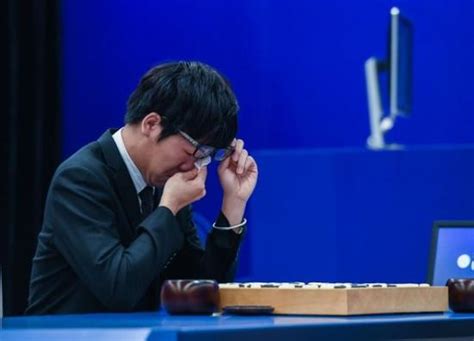柯洁完败AlphaGo失声痛哭 比赛中断20分钟-柯洁,AlphaGo,阿尔法狗,围棋, ——快科技(驱动之家旗下媒体)--科技改变未来