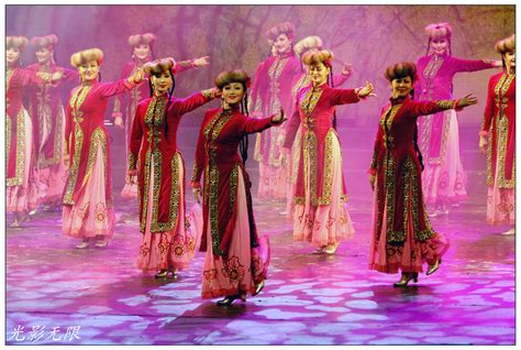 北京舞蹈学院附中 新疆舞《美丽的姑娘》（高清图） - Powered by Chinadance.cn!