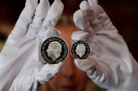英国皇家铸币厂公布查尔斯三世的硬币肖像——看世界