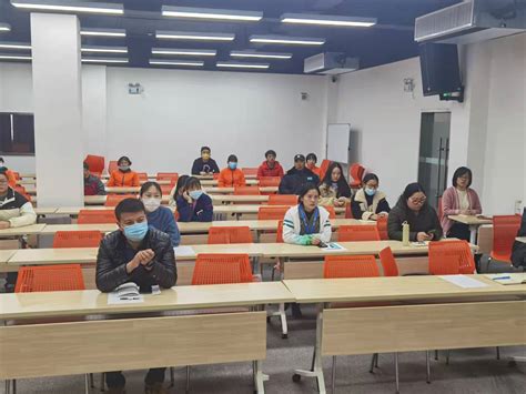 “双创大课堂”公文水平提升专题讲座顺利举行-河南科技大学科技园