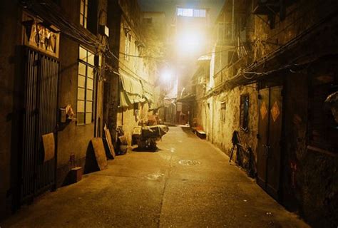 上海某小巷子高清图片下载-正版图片500703845-摄图网