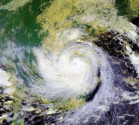史上最强台风山竹是多少级：历史上的最强台风你知道几个_知秀网