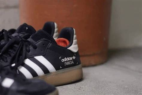 adidas Gazelle Versus Samba: Breaking Down the Differences - Sneaker ...