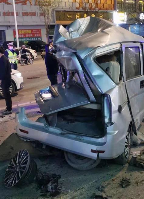 安阳发生一起惨烈交通事故，12辆汽车受损凤凰网河南_凤凰网