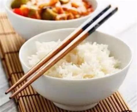 为什么不吃米饭和面食，体重会下降得更快？想要减肥的人多了解_【快资讯】