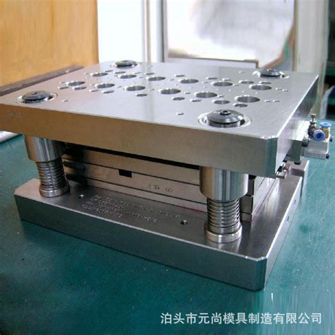 锌合金压铸模具加工独立模房制造高寿命压铸模具-深圳市华银压铸厂