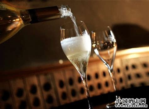 香槟酒属于什么酒，起源于哪个国家-秒火好酒代理网