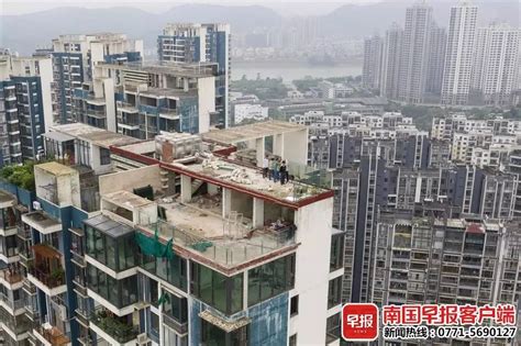 杭州“名都苑”小区多数天台都被顶楼业主占用了 晾衣服有了困难_视频_长沙社区通