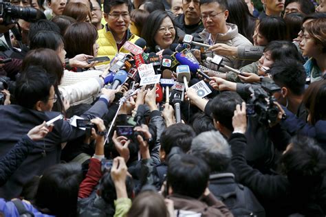 台湾中间选民投票行为与2020大选