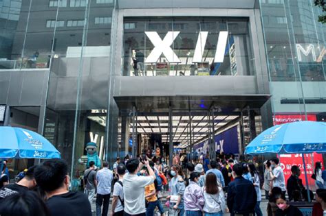 X11成都开出2000平潮玩店！三层独栋或是西南最大旗舰__财经头条