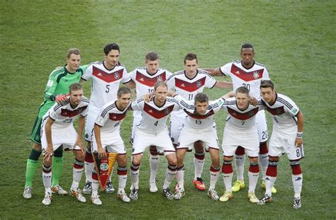 德广联：德国足球队在世界杯赛场上捂嘴有点矫情 没人阻止他们发表意见_滚动_中国小康网