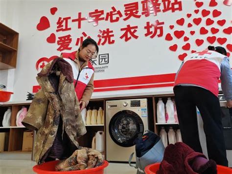 连云港：村里有个“爱心洗衣房”，为“孤残老弱”群体免费洗衣_寰宇视野_常熟新闻网
