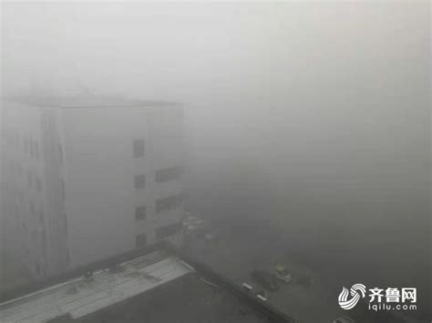 潍坊迎来大雾天气 部分地区能见度小于50米__凤凰网