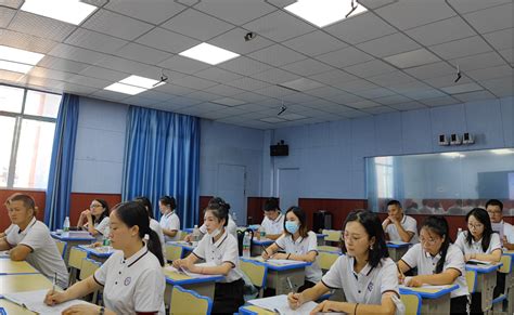 怀化学院云谷实验学校进行2022年秋季教师培训 - 教育资讯 - 新湖南