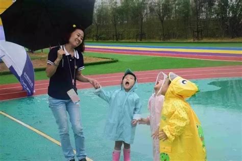 新文国际幼儿园：最生动的课堂——大自然的雨 - 民生 - 济宁 - 济宁新闻网