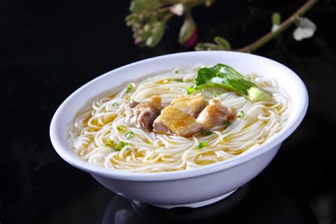 鸡肉米线,中国菜系,食品餐饮,摄影,汇图网www.huitu.com