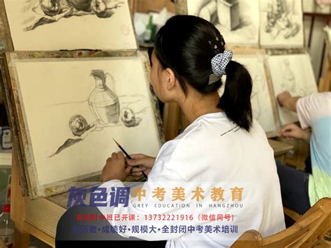 美术学院诚邀任惠中老师开展水墨人物写生示范与师生交流活动-美术学院