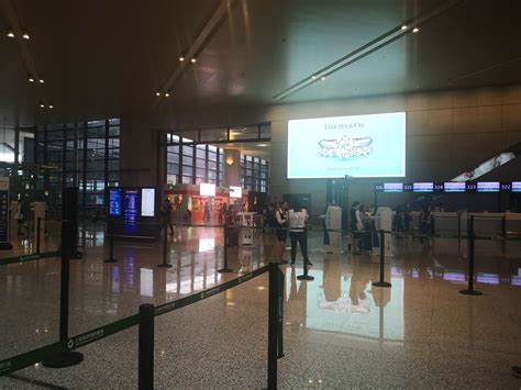 上海虹桥机场T2航站楼到达行李提取大厅视频合集mp4格式视频下载_正版视频编号119722-摄图网