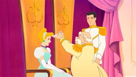 国王亲自给灰姑娘带上王冠《仙履奇缘2美梦成真》_电影_高清完整版视频在线观看_腾讯视频