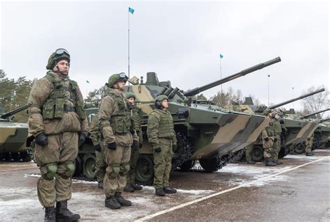 顿巴斯战争局势仍继续，乌克兰陆军又采取危险举动，目标直指俄军|巴斯|俄军|乌克兰_新浪新闻